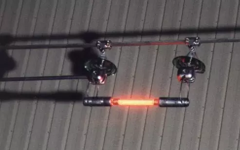 Conductor warning light 400KV